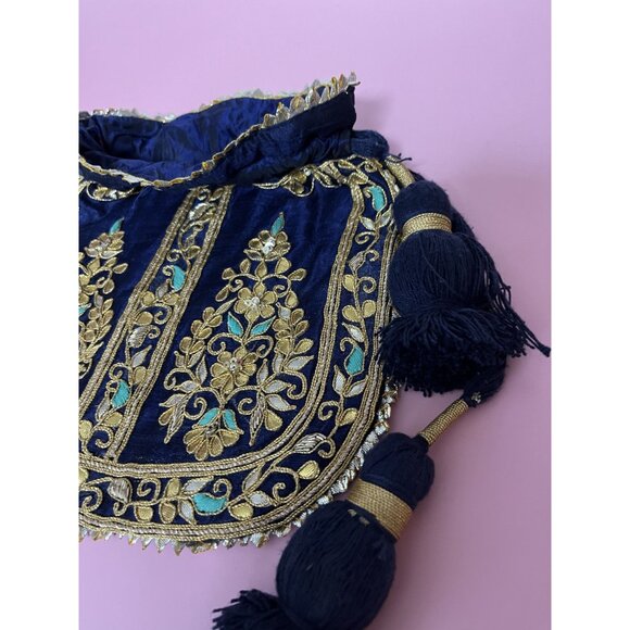 Vintage Embroidered Drawstring Pouch - Picture 5 of 5